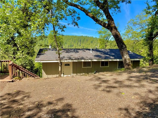 12137 Black Oak Drive, Loch Lomond, CA 95461