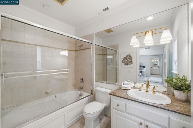 3 Honey Hill Ct, Orinda, CA 94563