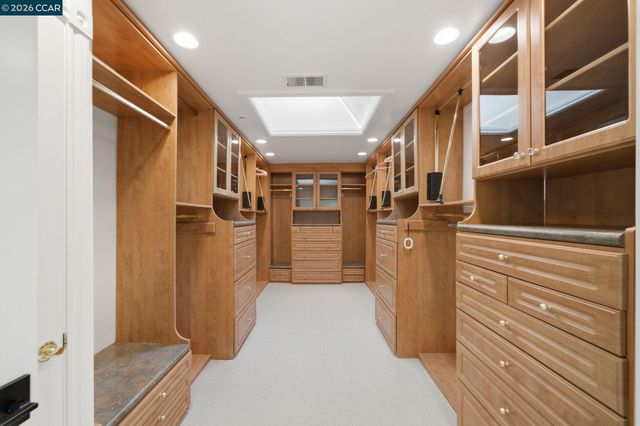 3 Honey Hill Ct, Orinda, CA 94563