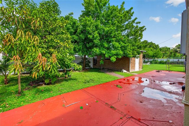 17950 NW 6th court, Miami Gardens, FL 33169