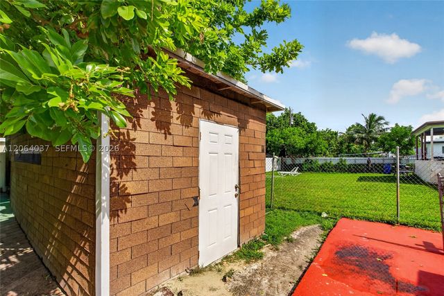 17950 NW 6th court, Miami Gardens, FL 33169
