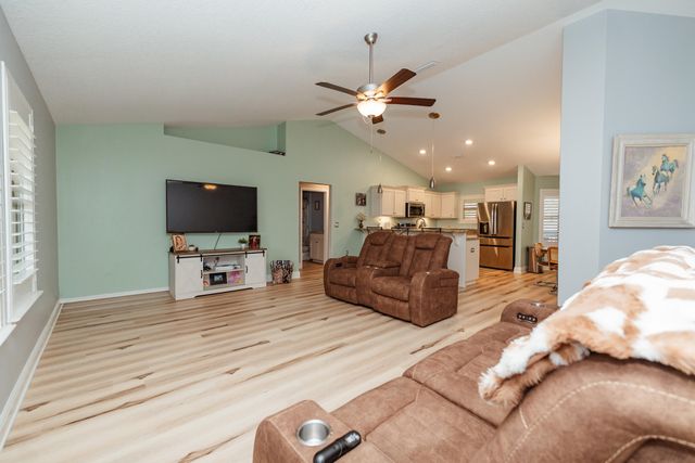 2200 Jernigan Drive, Crestview, FL 32536