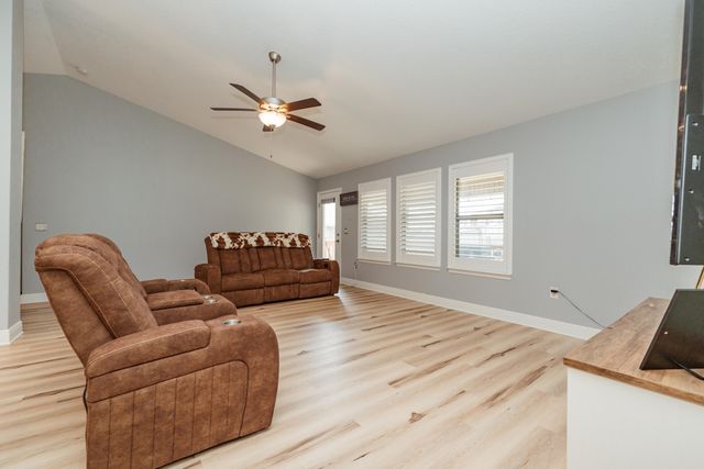 2200 Jernigan Drive, Crestview, FL 32536