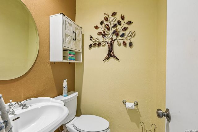 1710 Donerail St, San Antonio, TX 78248