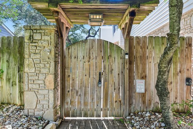 1710 Donerail St, San Antonio, TX 78248