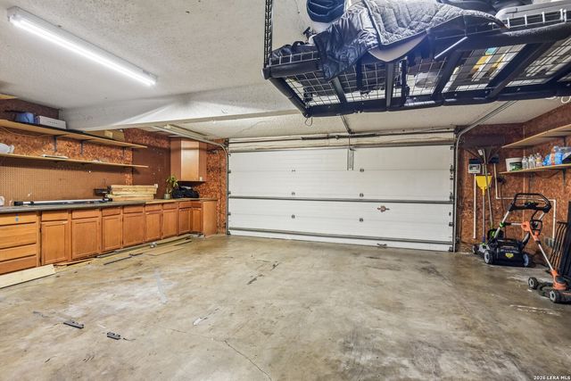 1710 Donerail St, San Antonio, TX 78248