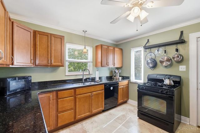 3520 Robb Avenue, Cincinnati, OH 45211