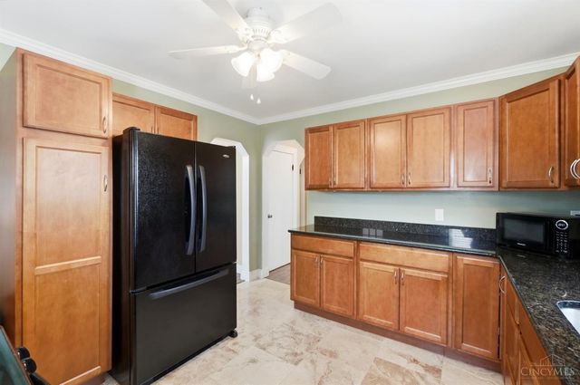 3520 Robb Avenue, Cincinnati, OH 45211