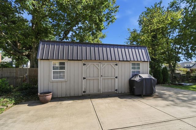 3520 Robb Avenue, Cincinnati, OH 45211