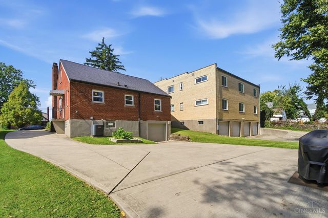 3520 Robb Avenue, Cincinnati, OH 45211