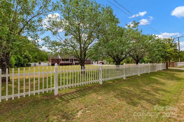 7818 Old Jefferson Highway, Kershaw, SC 29067