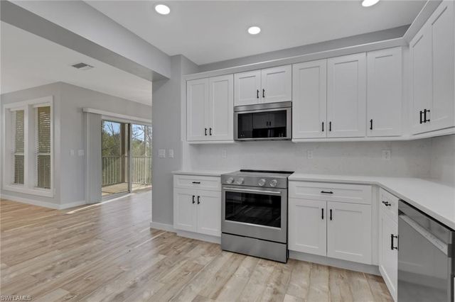 4452 Gulf Pines DR, Sanibel, FL 33957