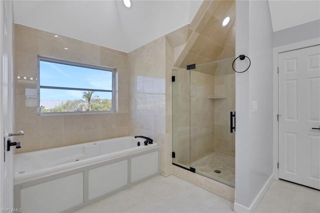 4452 Gulf Pines DR, Sanibel, FL 33957