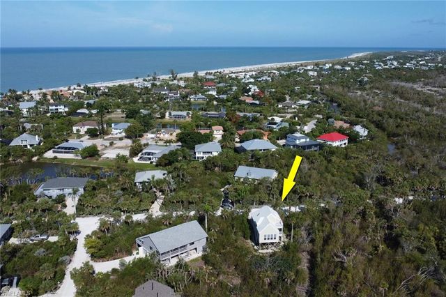 4452 Gulf Pines DR, Sanibel, FL 33957
