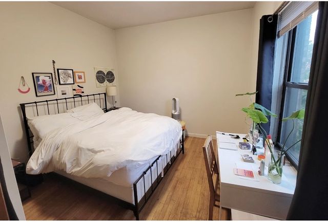 923 W Waveland Avenue 2D, Chicago, IL 60613