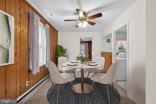 821 KENYON LN, Newark, DE 19711