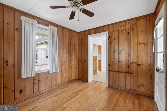 821 KENYON LN, Newark, DE 19711