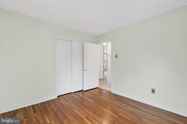 821 KENYON LN, Newark, DE 19711