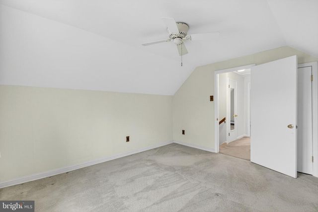 821 KENYON LN, Newark, DE 19711