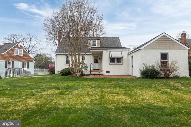 821 KENYON LN, Newark, DE 19711