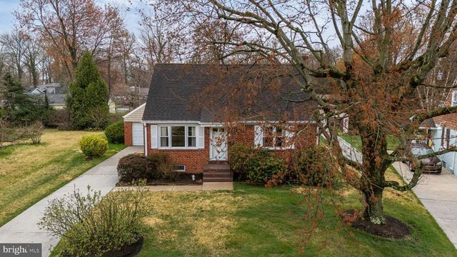 821 KENYON LN, Newark, DE 19711