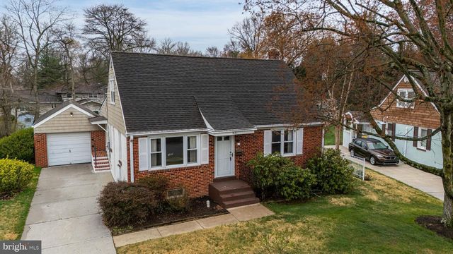 821 KENYON LN, Newark, DE 19711