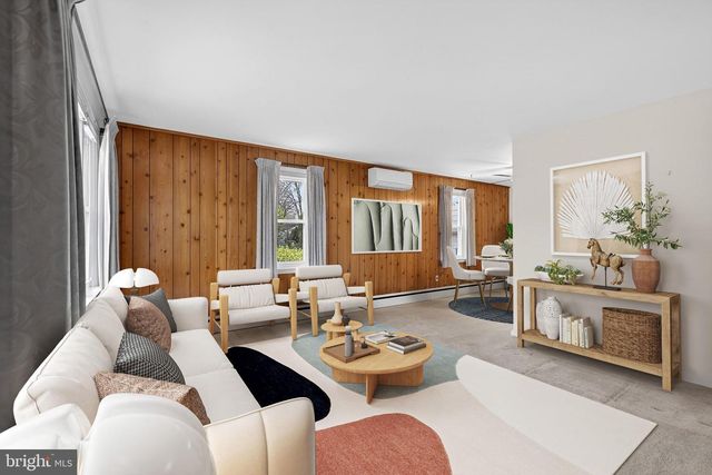 821 KENYON LN, Newark, DE 19711