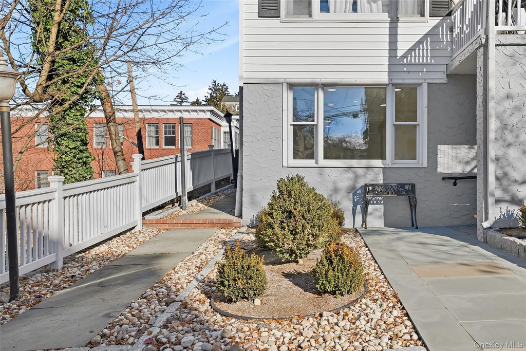 9 Main Street Street 9, Irvington, NY 10533