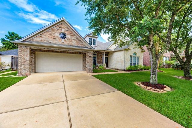 2007 Anchor Bay Court, Pearland, TX 77584
