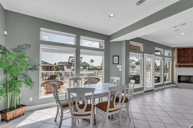 1323 Wahini Street, Tiki Island, TX 77554