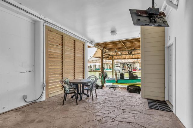 1323 Wahini Street, Tiki Island, TX 77554