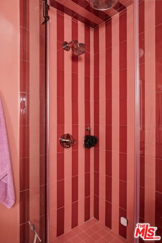 6001 Manton Avenue, Woodland Hills (los Angeles), CA 91367