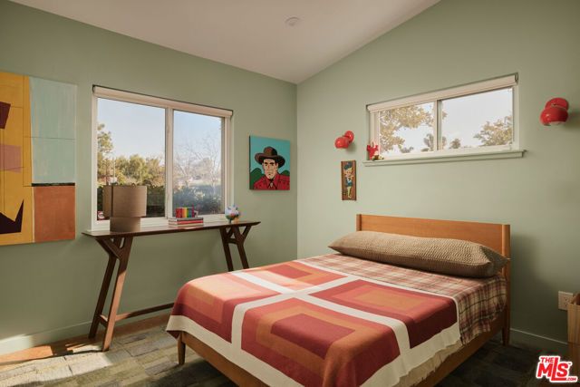 6001 Manton Avenue, Woodland Hills (los Angeles), CA 91367