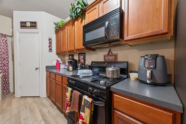 13 N Heritage Oaks Drive, Texas City, TX 77591