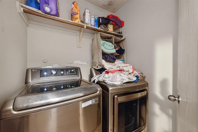 13 N Heritage Oaks Drive, Texas City, TX 77591