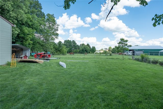 242 N Bickett Road, Xenia, OH 45385