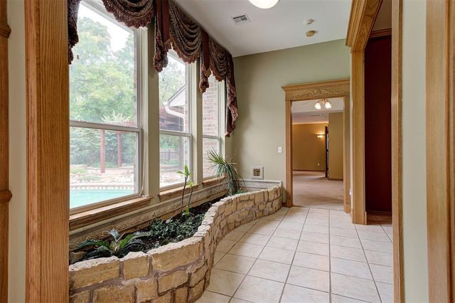 14405 Fossil Creek Lane, Oklahoma City, OK 73134