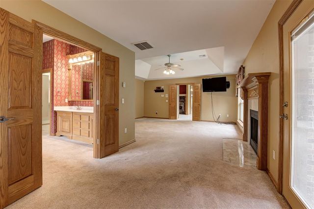 14405 Fossil Creek Lane, Oklahoma City, OK 73134