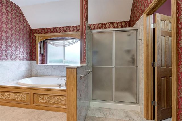 14405 Fossil Creek Lane, Oklahoma City, OK 73134