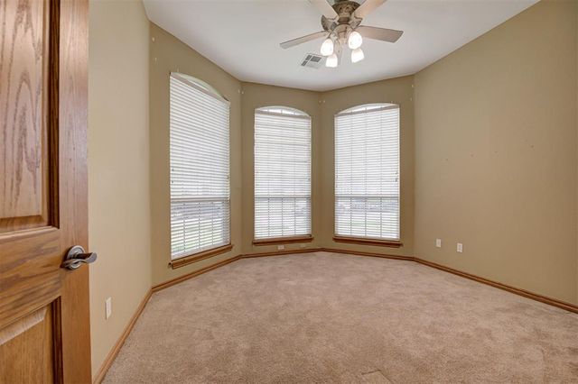 14405 Fossil Creek Lane, Oklahoma City, OK 73134