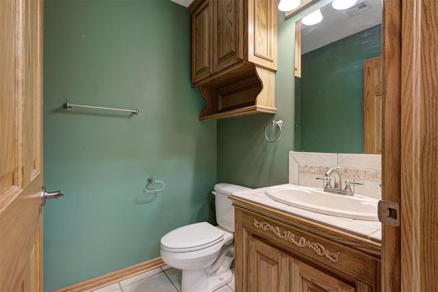 14405 Fossil Creek Lane, Oklahoma City, OK 73134