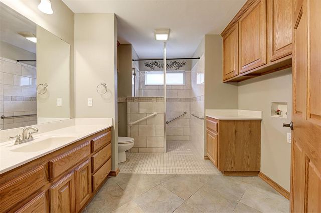 14405 Fossil Creek Lane, Oklahoma City, OK 73134