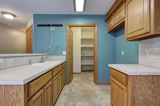 14405 Fossil Creek Lane, Oklahoma City, OK 73134