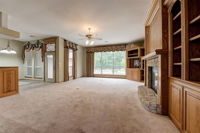 14405 Fossil Creek Lane, Oklahoma City, OK 73134