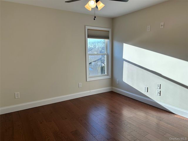 59 New Hampshire Avenue, Massapequa, NY 11758