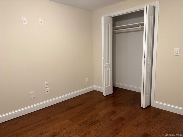 59 New Hampshire Avenue, Massapequa, NY 11758