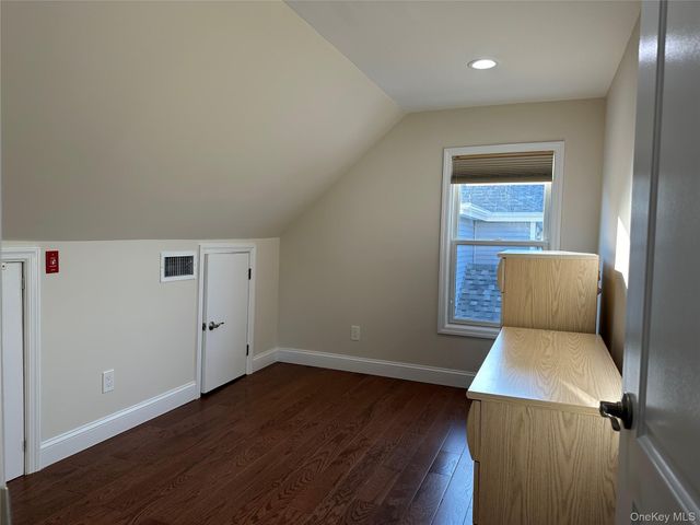 59 New Hampshire Avenue, Massapequa, NY 11758