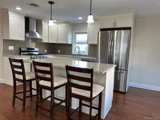 59 New Hampshire Avenue, Massapequa, NY 11758