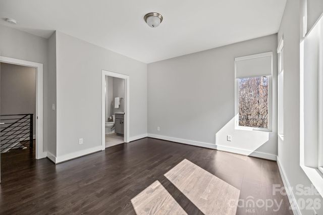 928 Westbrook Drive B, Charlotte, NC 28202