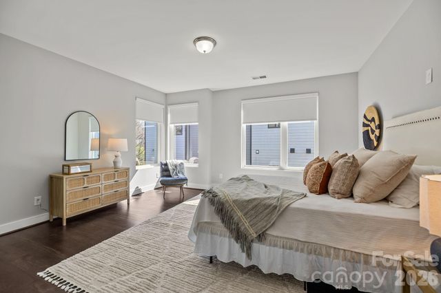 928 Westbrook Drive B, Charlotte, NC 28202